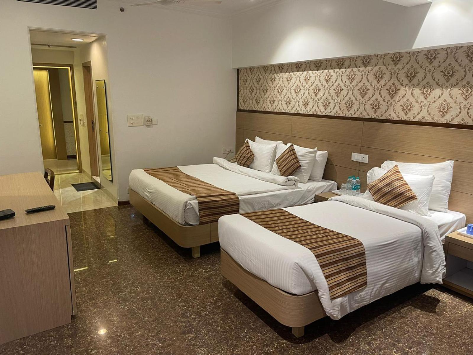 Hotel Amer Green'S Bhopal Exterior foto