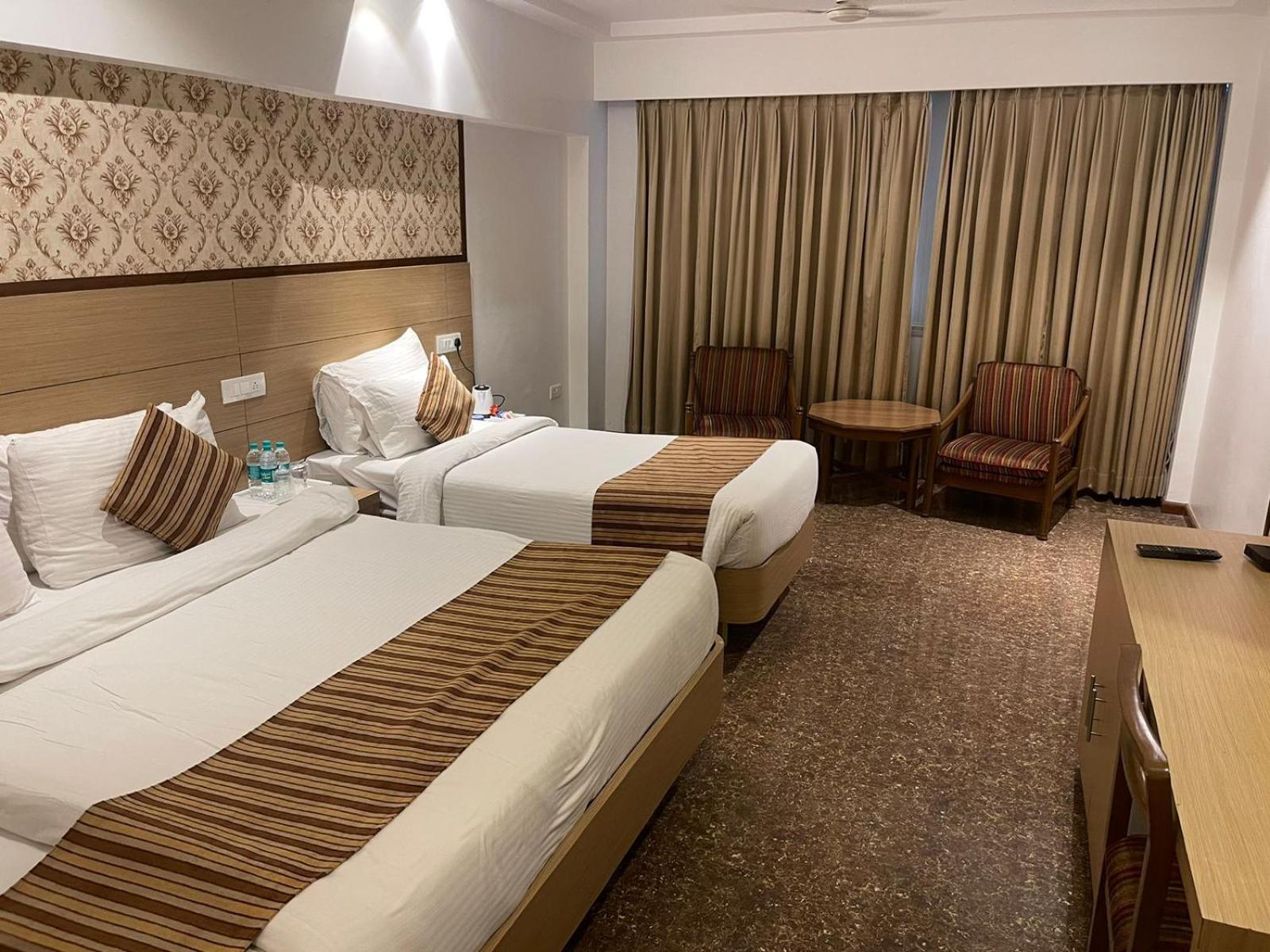 Hotel Amer Green'S Bhopal Exterior foto